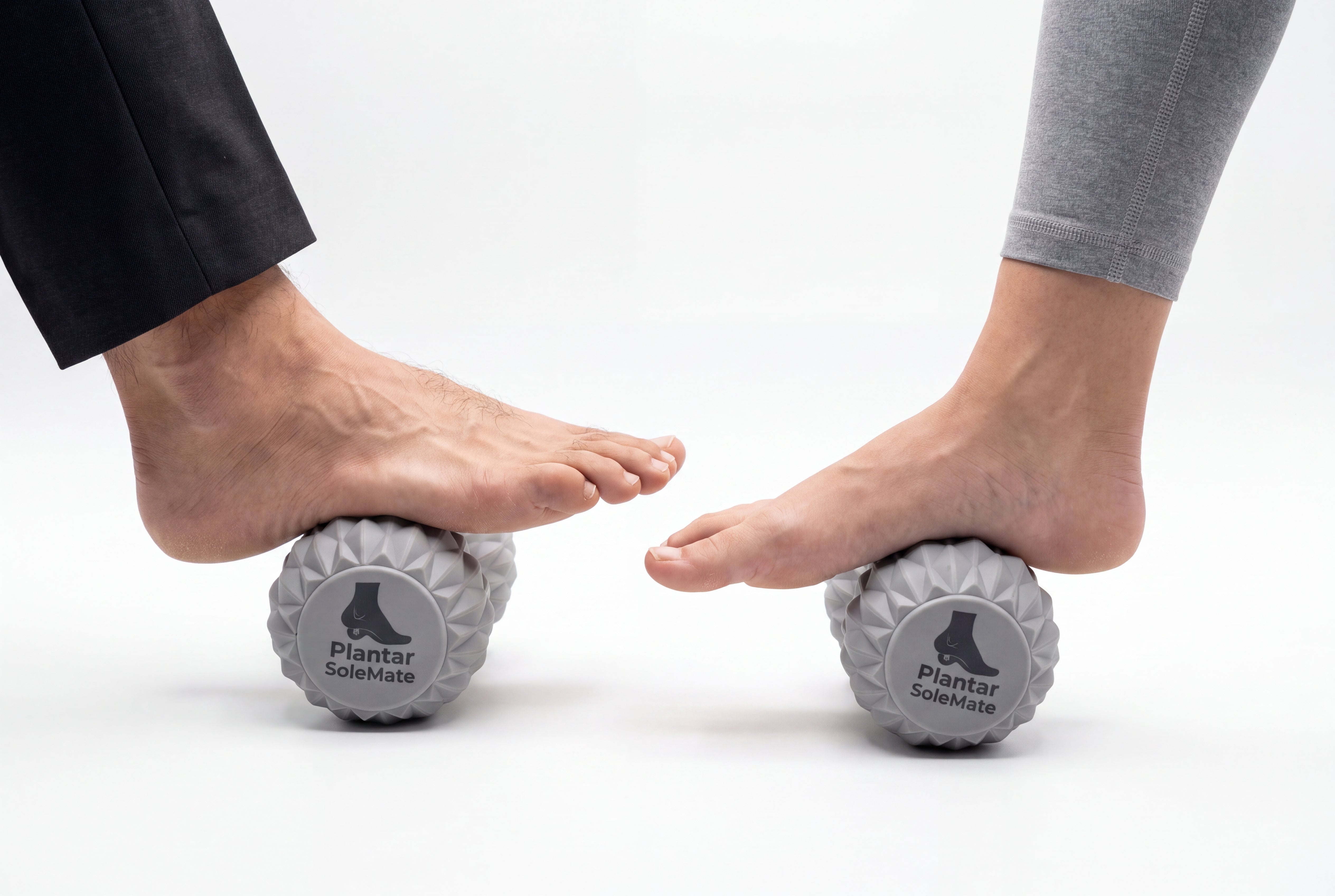 Vibrating foot massager x 2